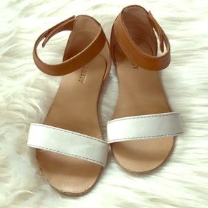 Old navy sandles